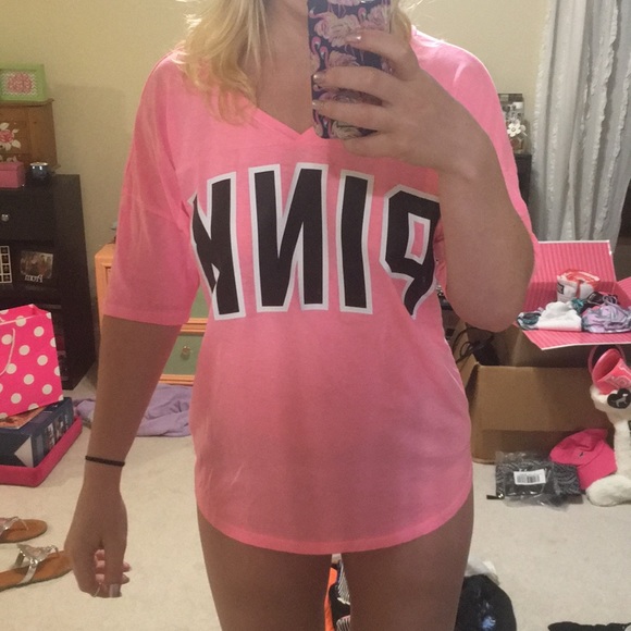 Victoria's Secret pink jersey tee - Picture 4 of 5